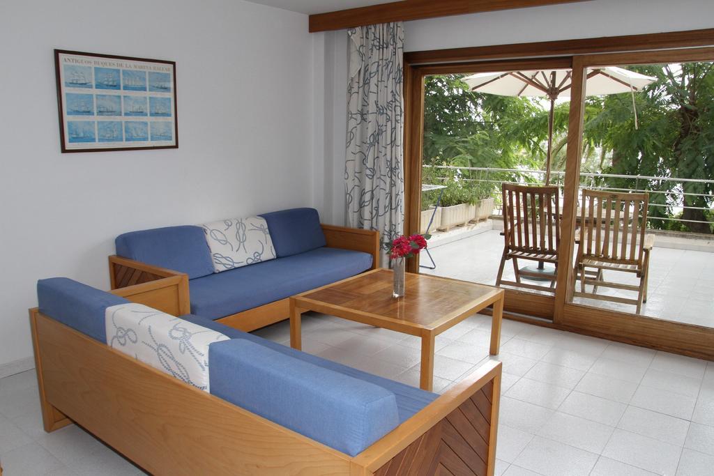 Apartamentos Marina Port de Pollença Szoba fotó